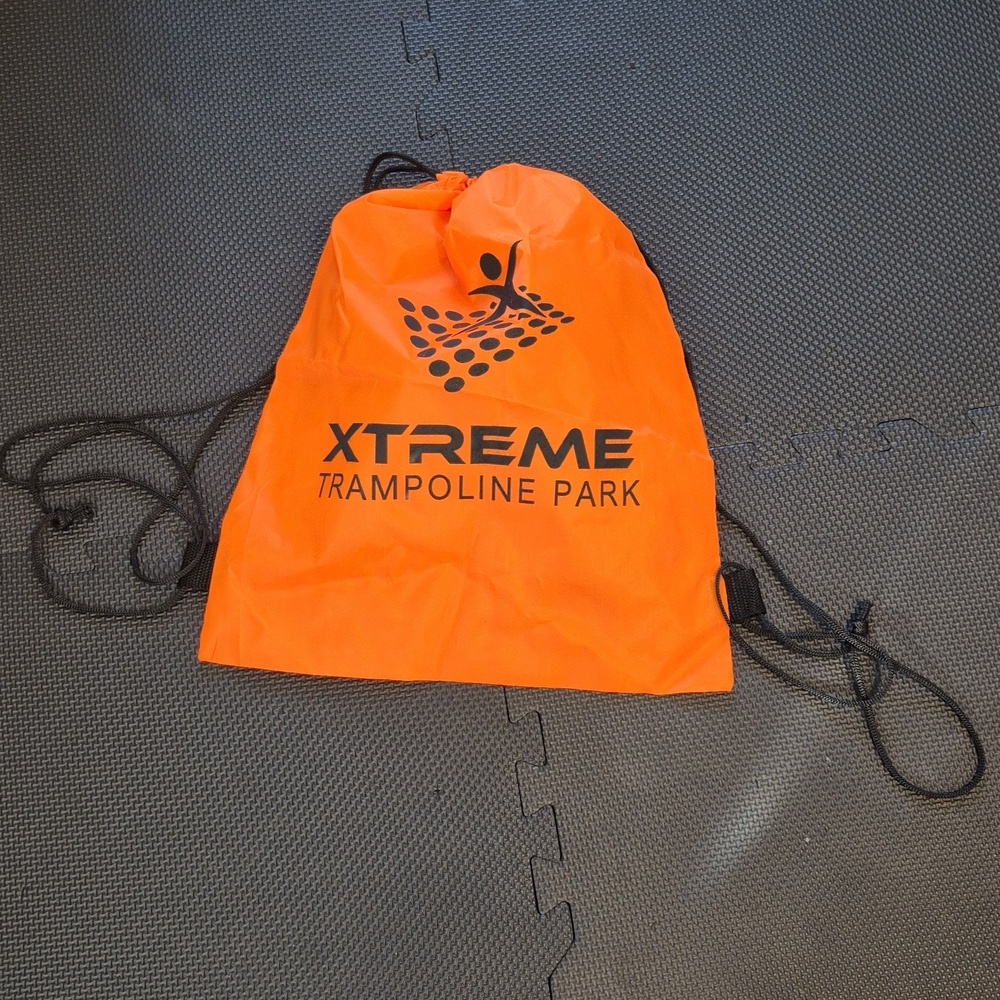 🟠ORANGE String Backpack Bag 🟠 - Picture 3 of 4